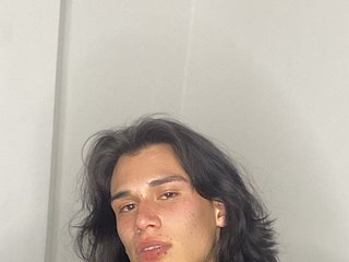 My Age Is 22 Yrs Old And I Am A Brunette! I Live In Bogotá