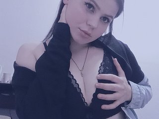 My Name Is Bella-Eloise! I'm A Camming Sensual Babe