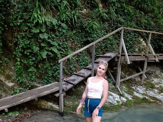 My Age Is 25 Years Old, I'm A Sex Chat Desirable Lady And People Call Me LindaJess