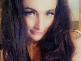 Watch ClairelotusFlower1121 live on cam on BongaCams