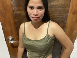 Watch ChaCutie143 live on cam on BongaCams