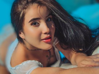 At BongaCams I'm Named AnnieHillsong And My Age Is 19 Years Old And Medellin Is Where I Come From