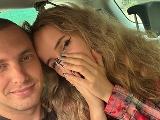 Live трансляция CaysiCouple - hotxchat.com