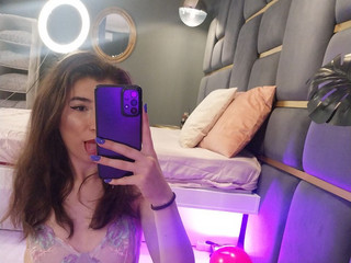 Dainty in pink