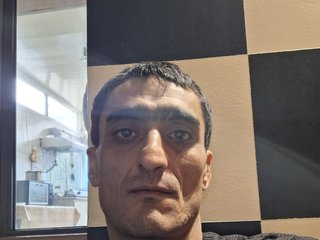 I'm 34 Yrs Old, My BongaCams Model Name Is Artur-1990a