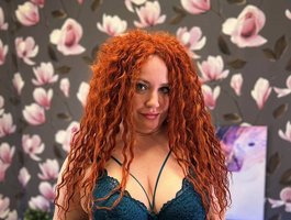 DanaWolvLive Webcam