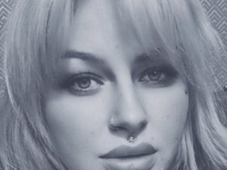 Live трансляция CannabisQueen - Runet.cam