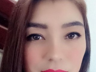 A Camwhoring Cute Gal Is What I Am! I'm 28 Yrs Old And I Am A Brunette
