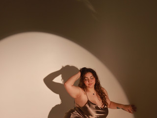 25