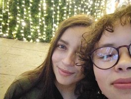 Esmerraldaa-mia live cam model at BongaCams