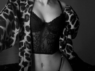 I'm 19 Years Of Age! My Model Name Is AnabelLun