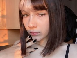 Lily-Lottie profile