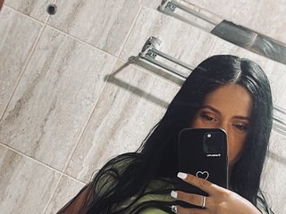 My Model Name Is Issa199702 And I'm A Camming Desirable Babe
