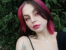 EmmyHoney profile