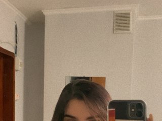 I Am A Brunette! A Webcam Horny Female Is What I Am And I'm 20 Years Of Age