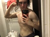 Tarixlegend (22, White Cam Boy) performing blowjob.