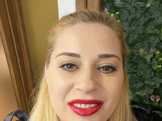 I'm A Live Cam Seductive Girl And I Am A Blonde