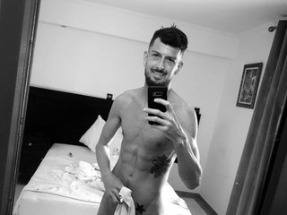 I'm 31, I Am From Manchester! At BongaCams People Call Me NakedBuilder