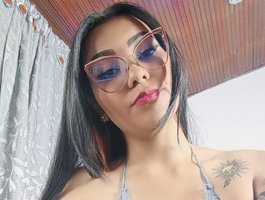 EmaKhalifa profile