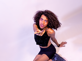 🍒 Innocent to the eye, dangerous to the touch.