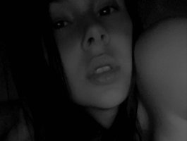 Karamelkalove007Live Webcam