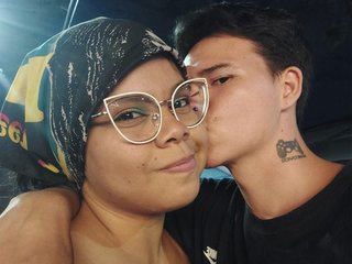 People Call Us KarinaCremme And We Are 27 Yrs Old And We Are A Live Cam Seductive Group