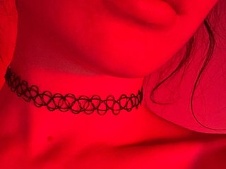I'm A Sex Chat Alluring Honey! I'm 18