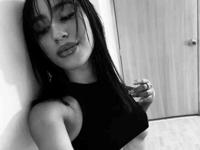 tiny-sarah1