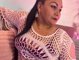 EllenaBoobs live cam model at BongaCams