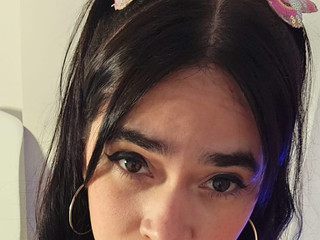 I know you missed me that's why look