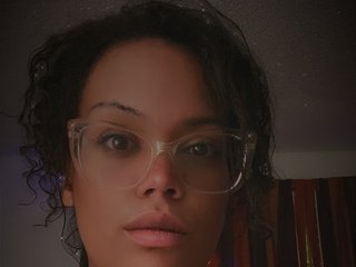 I Live In Seattle, A Live Webcam Irresistible Chick Is What I Am, My Model Name Is DezerayxxxDelicious
