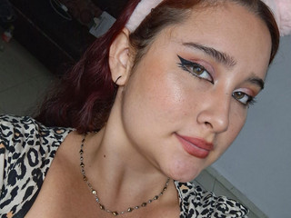 Hello, we are Lucy and Máximo.