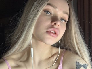 My Age Is 19 Yrs Old, I Am Named Horny-little-girl! I Am A Blonde