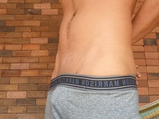 TyronGonzX