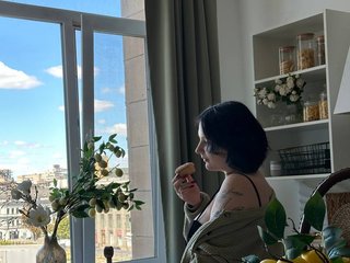 At BongaCams People Call Me Alesha984, I Am A Brunette