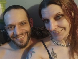 JamieNSashie69 live cam model at BongaCams