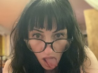 I'm A Live Cam Beautiful Sweet Thing! People Call Me LaylaSquirtet