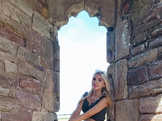 CASTEL RAGLAN