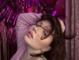 Cherry-Lips69Live Webcam