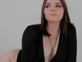 Vivian-Rayn