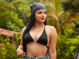 Hailey-Fox profile