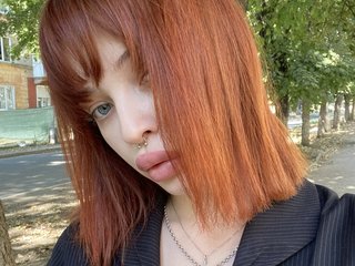 I'm 18 Years Old, A Sex Webcam Lovable Gal Is What I Am! At BongaCams I'm Named Francheskakiss1