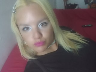 I'm A Sex Cam Pretty Bimbo! I Come From Buenos Aires! I Am A Blonde