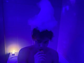 I'm 18 Years Old! My BongaCams Model Name Is Ricflir