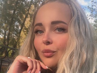 People Call Me Lira-lisa And I Am A Blonde, I'm A Sex Chat Delicious Girl