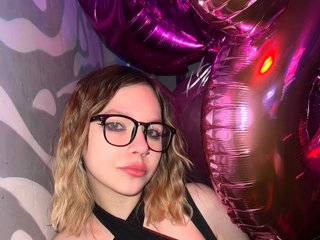 I Am A Blonde! My BongaCams Model Name Is Zumzaaaa