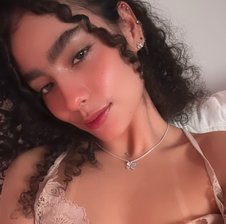 Victoria_Curly
