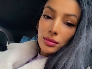 I Am A Brunette! I'm 32 Years Old And My BongaCams Model Name Is Selenna