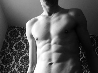 I'm 32 And I Am A Brunette, My BongaCams Model Name Is Rauldyuk42o