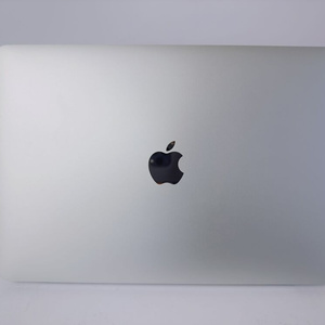 Apple MacBook Pro 16